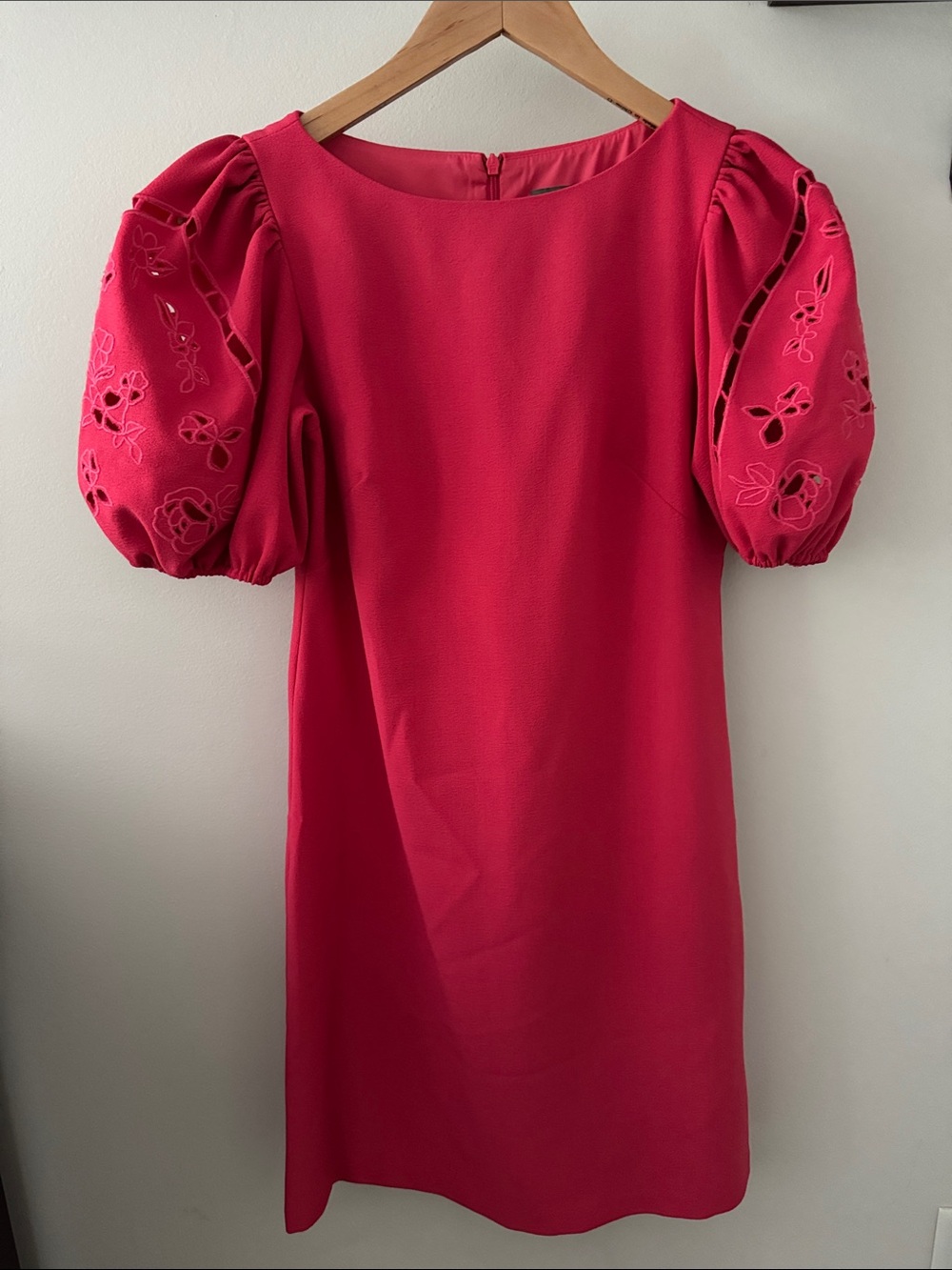 Vince Camuto Puff Sleeve Shift Dress in Lipstick Pink Size 2